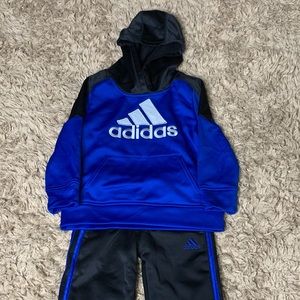 4T Adidas sweatsuit